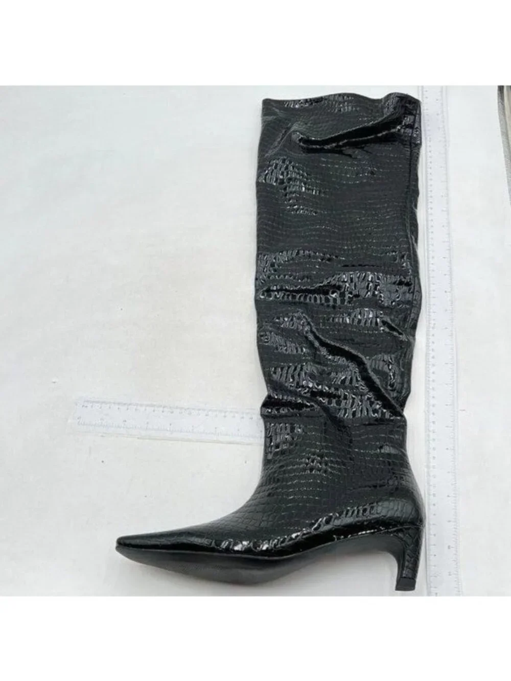 Knee High Boots for Women, Kitten Heel and Pointed Toe Design Crocodile Black